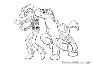 Szeryf Chudy w kapeluszu kowbojskim, koszuli w kratkę, dżinsach i butach, z podniesioną ręką. Mustang w siodle z ozdobnym bandażem na głowie, z podniesioną przednią nogą.