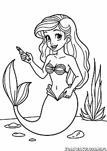 Syrenka z długimi włosami, w bikini z muszli, trzymająca muszlę w prawej ręce, na skalistym dnie morskim wśród wodorostów i małych kamieni